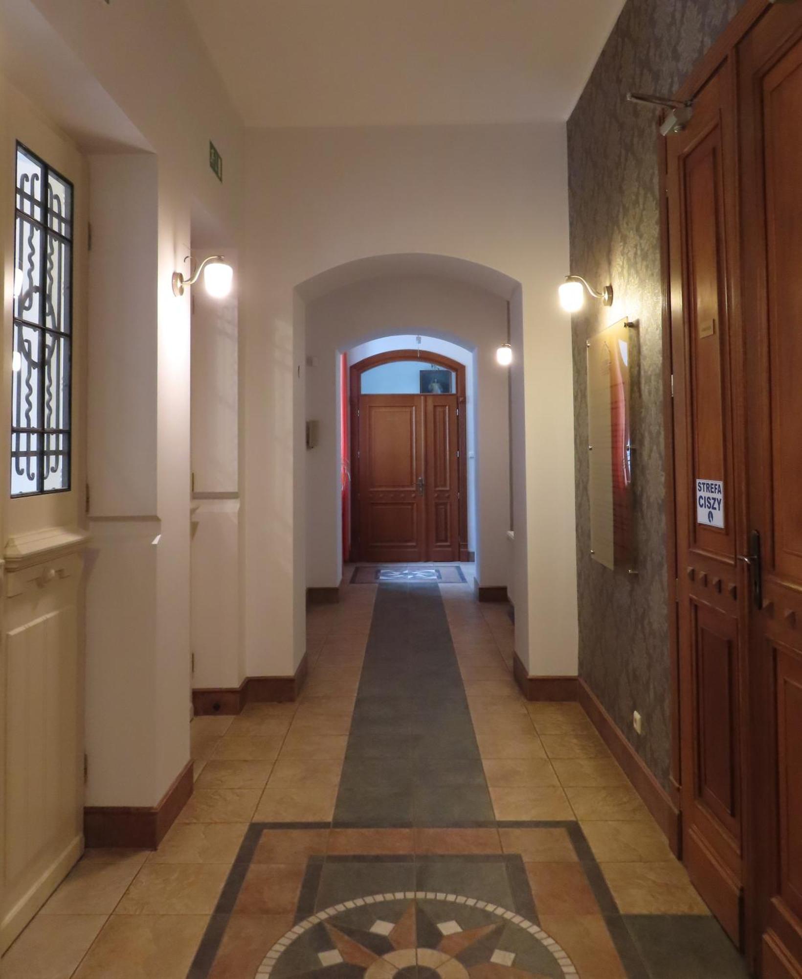 Hotel Dobry Zakatek Dom Rekolekcyjny à Konstancin-Jeziorna Extérieur photo
