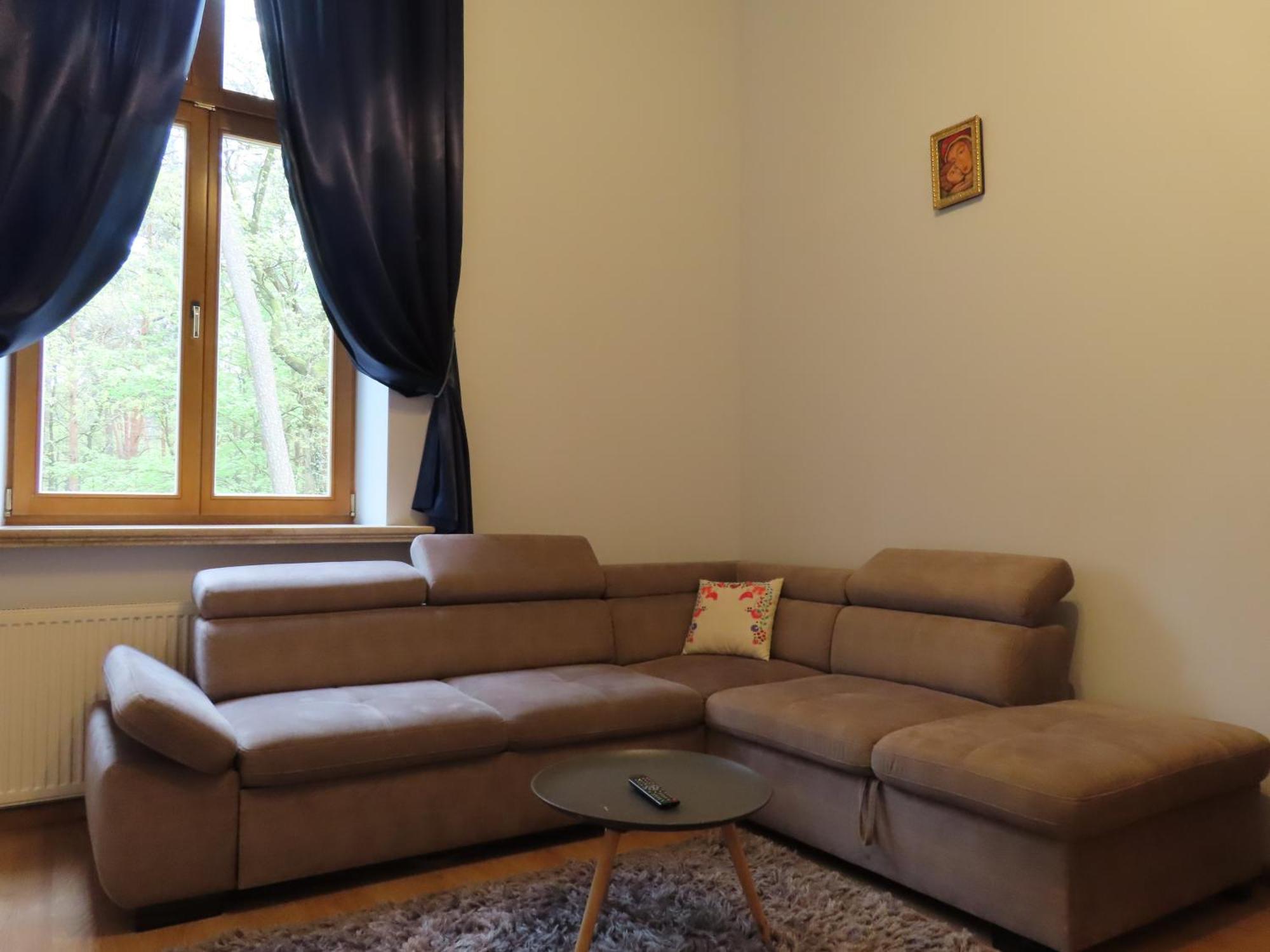 Hotel Dobry Zakatek Dom Rekolekcyjny à Konstancin-Jeziorna Extérieur photo