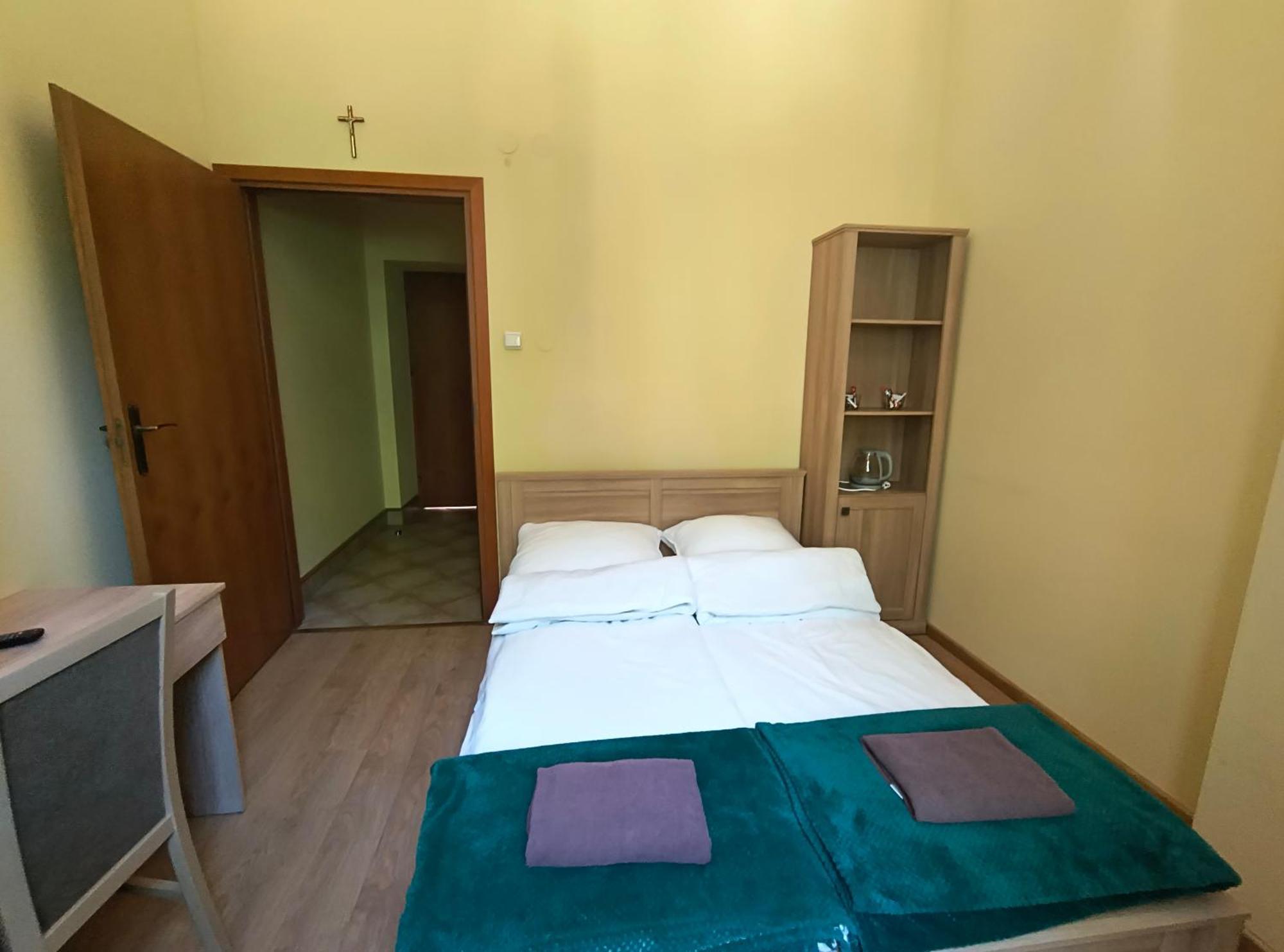 Hotel Dobry Zakatek Dom Rekolekcyjny à Konstancin-Jeziorna Extérieur photo